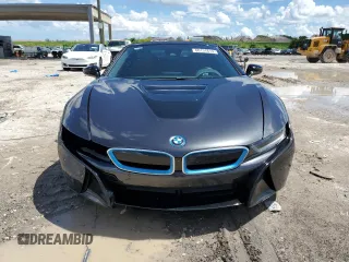 2019 BMW i8 z VIN WBY2Z6C58KVG97739, wystawiony jako Copart lot #60137614 z przebiegiem 3130 mil mil oraz Szkody całkowita. Historia ofert i sprzedaży dostępna na DreamBid. Obrazek 5.