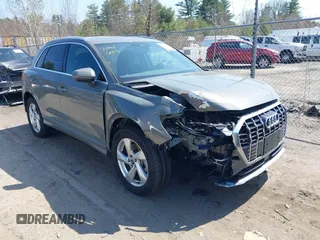 2021 Audi Q3 Premium z VIN WA1AUCF32M1144588, wystawiony jako IAAI lot #42112490 z przebiegiem 7 413 mil mil oraz . Historia ofert i sprzedaży dostępna na DreamBid. Obrazek 1.