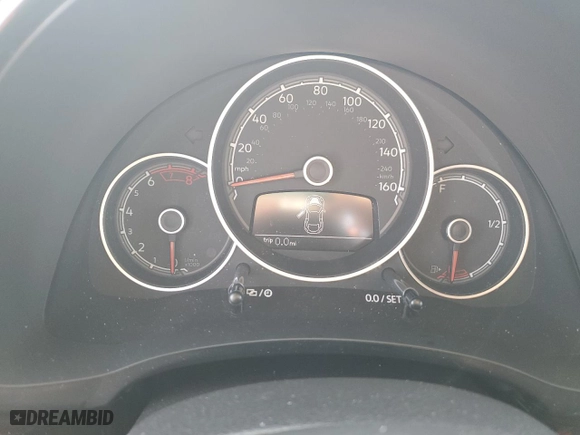2018 Volkswagen Beetle S with VIN 3VWFD7AT7JM712713, listed as a Copart auction lot 77402094 with 0 mi miles and Clean Title. Bid and sale history available at carsss.com. Image 9.