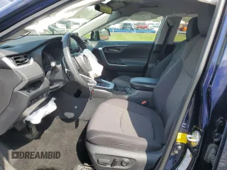 2019 Toyota RAV4 XLE with VIN 2T3P1RFV2KC053799, listed as a Copart auction lot 52495645 with 36,011 mi miles and Salvage Title. Bid and sale history available at carsss.com. Image 7.