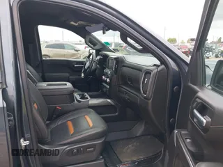 2021 GMC Sierra 1500 AT4 with VIN 1GTP9EED1MZ441456, listed as a IAAI auction lot 40252175 with 23,649 mi miles. Bid and sale history available at carsss.com. Image 5.