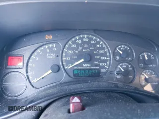 2000 GMC New Sierra 1500 SL with VIN 1GTEC14W6YZ113086, listed as a Copart auction lot 83333234 with 309,827 mi miles and Salvage Title. Bid and sale history available at carsss.com. Image 9.