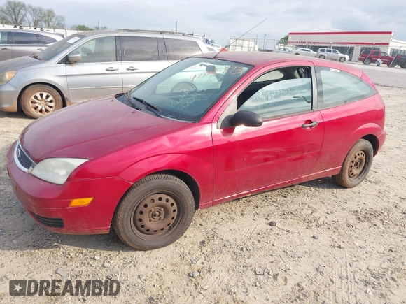 2005 Ford Focus S with VIN 3FAFP31N85R124290, listed as a IAAI auction lot 42045873 with Not Provided miles and . Bid and sale history available at carsss.com. Image 2.
