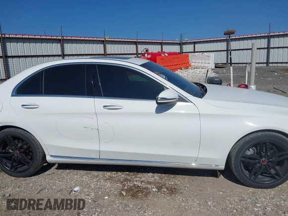 2018 Mercedes-Benz C 300 with VIN 55SWF4JB0JU262196, listed as a IAAI auction lot 41763838 with 98,948 mi miles and . Bid and sale history available at carsss.com. Image 13.