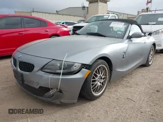 2006 BMW Z4 3.0i with VIN 4USBU33516LW59003, listed as a IAAI auction lot 42578979 with 82,386 mi miles and . Bid and sale history available at DreamBid. Image 2.