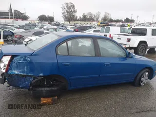 2005 Hyundai Elantra GLS z VIN KMHDN46D35U925338, wystawiony jako IAAI lot #41563165 z przebiegiem 88 776 mil mil oraz . Historia ofert i sprzedaży dostępna na DreamBid. Obrazek 14.