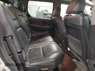2013 Honda Ridgeline RTL z VIN 5FPYK1F54DB013144, wystawiony jako Copart lot #51323175 z przebiegiem 240 093 mil mil oraz Czysty tytuł • Clean title. Historia ofert i sprzedaży dostępna na DreamBid. Obrazek 10.
