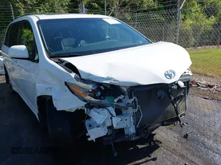 2015 Toyota Sienna SE with VIN 5TDXK3DC0FS657546, listed as a IAAI auction lot 42183750 with 137,157 mi miles and . Bid and sale history available at DreamBid. Image 6.