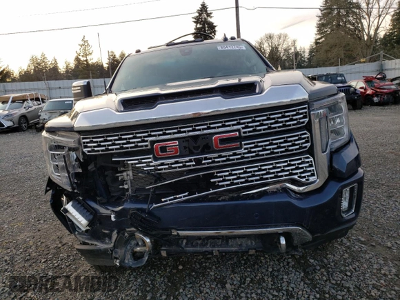 2020 GMC Sierra 3500HD Denali z VIN 1GT49WEY5LF210345, wystawiony jako Copart lot #89412745 z przebiegiem 20 328 mil mil oraz Szkoda całkowita • Salvage title. Historia ofert i sprzedaży dostępna na DreamBid. Obrazek 5.