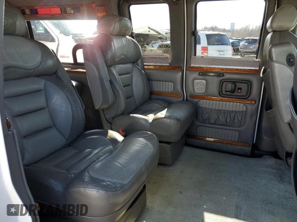 2005 Chevrolet Express Cargo Van YF7 Upfitter with VIN 1GBFG15TX51212747, listed as a Copart auction lot 49425925 with 74,685 mi miles and Salvage Title. Bid and sale history available at carsss.com. Image 11.