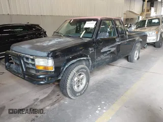 1993 Dodge Dakota z VIN 1B7GG23XXPS146273, wystawiony jako IAAI lot #42115602 z przebiegiem 222 740 mil mil oraz . Historia ofert i sprzedaży dostępna na DreamBid. Obrazek 2.