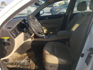 2013 Hyundai Genesis 3.8L z VIN KMHGC4DD5DU246546, wystawiony jako Copart lot #53562825 z przebiegiem 81 725 mil mil oraz Szkoda całkowita • Salvage title. Historia ofert i sprzedaży dostępna na DreamBid. Obrazek 7.