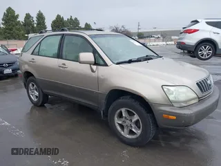 2002 Lexus RX 300 with VIN JTJGF10U220135325, listed as a IAAI auction lot 41817992 with 192,275 mi miles. Bid and sale history available at carsss.com. Image 1.