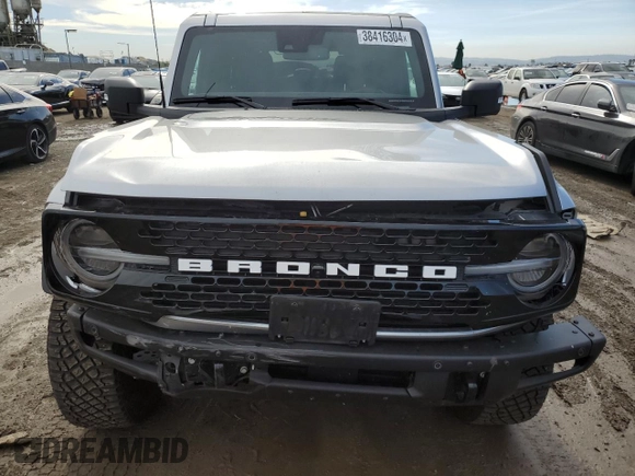 2022 Ford Bronco with VIN 1FMEE5DPXNLB69410, listed as a Copart auction lot 38416304 with 15,866 mi miles. Bid and sale history available at carsss.com. Image 5.