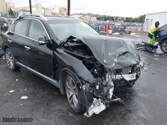 2017 Infiniti QX50 with VIN JN1BJ0RPXHM385063, listed as a IAAI auction lot 38343620 with 83,940 mi miles. Bid and sale history available at carsss.com. Image 1.