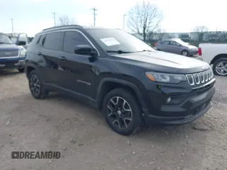 2022 Jeep Compass Latitude with VIN 3C4NJDBB2NT135824, listed as a IAAI auction lot 41826624 with 57,351 mi miles and . Bid and sale history available at DreamBid. Image 1.