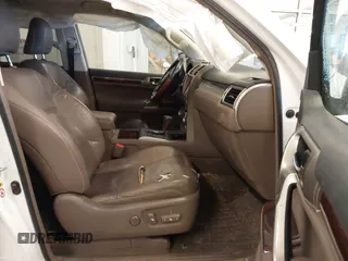 2015 Lexus GX with VIN JTJBM7FX8F5106280, listed as a IAAI auction lot 41590906 with 158,163 mi miles and . Bid and sale history available at carsss.com. Image 5.