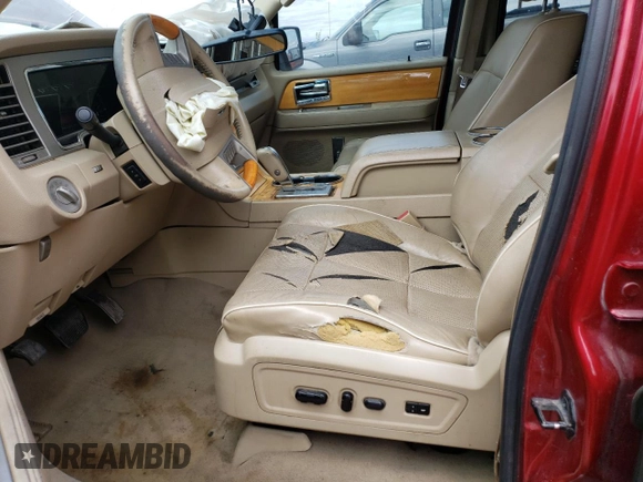 2007 Lincoln Navigator z VIN 5LMFU28577LJ04819, wystawiony jako Copart lot #55955025 z przebiegiem Nie podano mil oraz Szkoda całkowita • Salvage title. Historia ofert i sprzedaży dostępna na DreamBid. Obrazek 7.