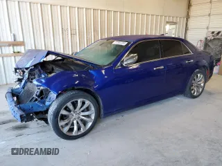 2020 Chrysler 300 Limited with VIN 2C3CCAEG5LH169077, listed as a Copart auction lot 77353394 with 54,547 mi miles and Salvage Title. Bid and sale history available at carsss.com. Image 1.