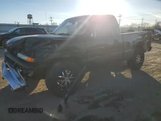 2002 Chevrolet Silverado 1500 LS with VIN 1GCEK14T42Z347338, listed as a Copart auction lot 87610705 with 298,775 mi miles and Salvage Title. Bid and sale history available at carsss.com. Image 1.
