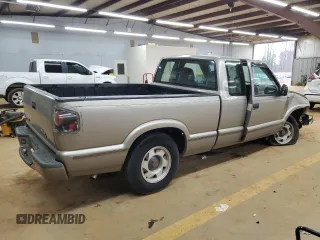 1998 GMC Sonoma SLS with VIN 1GTCS1943W8520982, listed as a Copart auction lot 48259045 with 218,811 mi miles and Salvage Title. Bid and sale history available at carsss.com. Image 3.