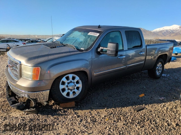2012 GMC Sierra 3500HD SLT z VIN 1GT423E88CF211377, wystawiony jako Copart lot #50459685 z przebiegiem 185 197 mil mil oraz Szkoda całkowita • Salvage title. Historia ofert i sprzedaży dostępna na DreamBid. Obrazek 1.