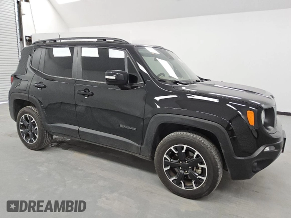 2023 Jeep Renegade Upland with VIN ZACNJDB14PPP36392, listed as a Copart auction lot 49220935 with 17,330 mi miles and Clean title. Bid and sale history available at DreamBid. Image 4.