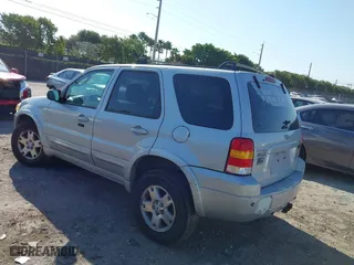 2006 Ford Escape Limited with VIN 1FMCU94156KB98012, listed as a IAAI auction lot 41805404 with 189,197 mi miles. Bid and sale history available at carsss.com. Image 3.
