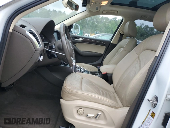 2016 Audi Q5 Premium Plus z VIN WA1D7AFP6GA023384, wystawiony jako Copart lot #54899665 z przebiegiem 95 014 mil mil oraz Szkody całkowita. Historia ofert i sprzedaży dostępna na DreamBid. Obrazek 7.
