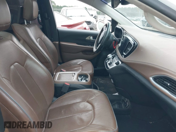 2017 Chrysler Pacifica Limited with VIN 2C4RC1GG2HR704936, listed as a IAAI auction lot 41162671 with 161,422 mi miles and . Bid and sale history available at DreamBid. Image 5.