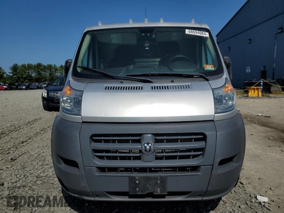 2016 Ram ProMaster Cargo with VIN 3C6TRVNG8GE105559, listed as a Copart auction lot 68694084 with 205,722 mi miles and Clean Title. Bid and sale history available at DreamBid. Image 5.