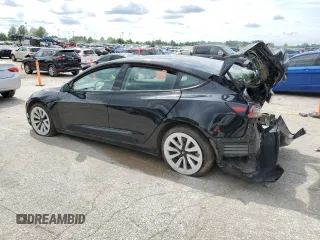 2023 Tesla Model 3 z VIN 5YJ3E1EA1PF438043, wystawiony jako Copart lot #61090305 z przebiegiem Nie podano mil oraz Nie do naprawy • Non repairable. Historia ofert i sprzedaży dostępna na DreamBid. Obrazek 2.