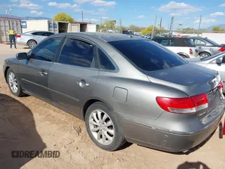2008 Hyundai Azera Limited with VIN KMHFC46F98A332122, listed as a IAAI auction lot 42039825 with 376,625 mi miles and . Bid and sale history available at DreamBid. Image 3.