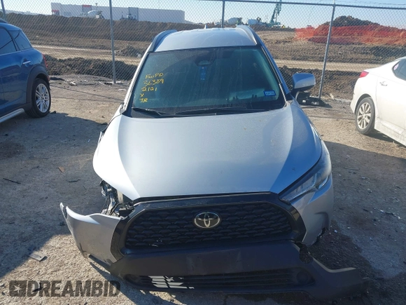 2023 Toyota Corolla Cross LE z VIN 7MUCAAAG5PV051857, wystawiony jako IAAI lot #41662222 z przebiegiem 43 394 mil mil oraz . Historia ofert i sprzedaży dostępna na DreamBid. Obrazek 12.