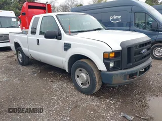 2008 Ford Super Duty F-250 SRW XL with VIN 1FTNX20568EE42238, listed as a IAAI auction lot 41842277 with 180,699 mi miles. Bid and sale history available at carsss.com. Image 6.