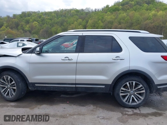2019 Ford Explorer Platinum с VIN 1FM5K8HT7KGA06333, выставлен на аукционе IAAI как лот 42094006 с пробегом 91 620 миль миль и . История ставок и продаж доступна на DreamBid. Изображение 15.