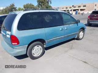 1999 Dodge Caravan SE with VIN 2B4GP45R1XR421019, listed as a IAAI auction lot 42782333 with 103,757 mi miles and . Bid and sale history available at DreamBid. Image 4.