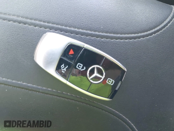 2017 Mercedes-Benz E 300 Luxury с VIN WDDZF4KB5HA280599, выставлен на аукционе IAAI как лот 42520875 с пробегом 41 026 миль миль и . История ставок и продаж доступна на DreamBid. Изображение 11.