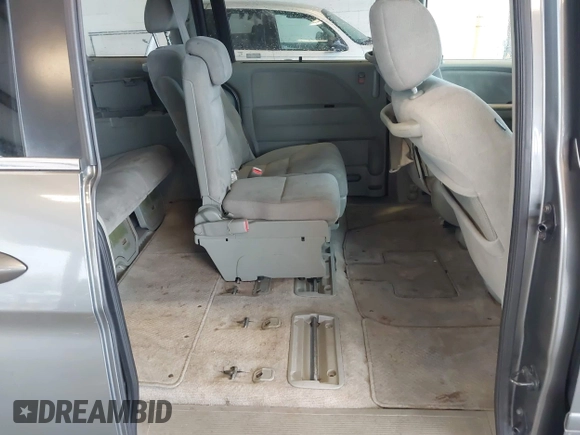 2007 Honda Odyssey EX with VIN 5FNRL38417B054717, listed as a IAAI auction lot 41955733 with 157,076 mi miles. Bid and sale history available at carsss.com. Image 8.