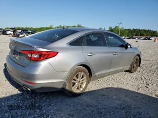 2016 Hyundai Sonata SE with VIN 5NPE24AF1GH303666, listed as a Copart auction lot 52843125 with 154,633 mi miles and Clean Title. Bid and sale history available at carsss.com. Image 3.
