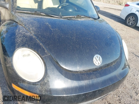 2009 Volkswagen Beetle S with VIN 3VWPW31C79M517049, listed as a IAAI auction lot 41944475 with 100,204 mi miles and . Bid and sale history available at DreamBid. Image 6.
