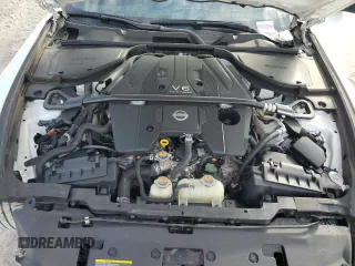 2023 Nissan Z Sport z VIN JN1BZ4AH8PM311031, wystawiony jako Copart lot #78017514 z przebiegiem 32 101 mil mil oraz Szkody całkowita. Historia ofert i sprzedaży dostępna na DreamBid. Obrazek 11.