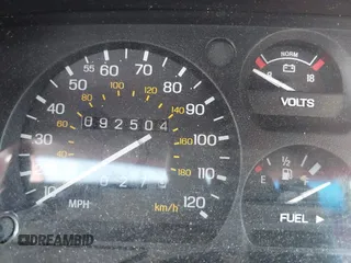 1994 Mercury Cougar z VIN 1MELM62W6RH604333, wystawiony jako IAAI lot #42406748 z przebiegiem 92 504 mil mil oraz . Historia ofert i sprzedaży dostępna na DreamBid. Obrazek 7.