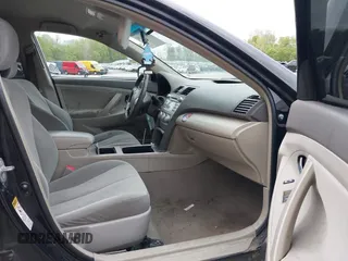 2010 Toyota Camry z VIN 4T4BF3EKXAR056638, wystawiony jako IAAI lot #42226158 z przebiegiem 194 062 mil mil oraz . Historia ofert i sprzedaży dostępna na DreamBid. Obrazek 5.