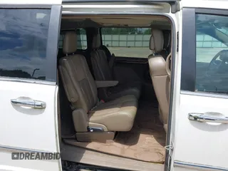 2011 Chrysler Town & Country Limited with VIN 2A4RR6DG8BR714484, listed as a IAAI auction lot 42155728 with 181,162 mi miles. Bid and sale history available at carsss.com. Image 8.