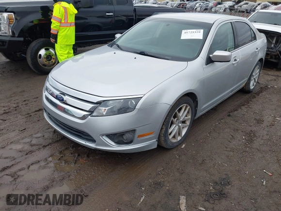 2011 Ford Fusion SEL with VIN 3FAHP0CG6BR346120, listed as a IAAI auction lot 41729359 with 95,690 mi miles. Bid and sale history available at carsss.com. Image 2.