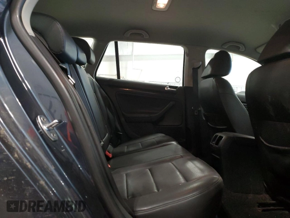 2010 Volkswagen Jetta TDI z VIN 3VWPL7AJ1AM604531, wystawiony jako Copart lot #89122285 z przebiegiem 168 190 mil mil oraz Nie do naprawy. Historia ofert i sprzedaży dostępna na DreamBid. Obrazek 11.