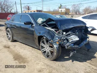 2014 Chrysler 300 with VIN 2C3CCAAG3EH285743, listed as a IAAI auction lot 41773664 with 182,034 mi miles. Bid and sale history available at carsss.com. Image 1.