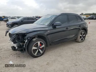 2024 Audi Q5 S line Premium Plus with VIN WA1EAAFY3R2100028, listed as a Copart auction lot 44045955 with 7,885 mi miles and Salvage Title. Bid and sale history available at carsss.com. Image 1.