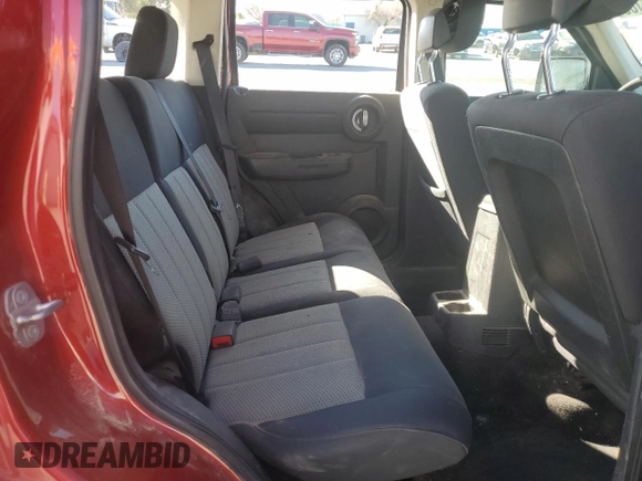 2010 Dodge Nitro SE z VIN 1D4PU2GK5AW119671, wystawiony jako Copart lot #42454185 z przebiegiem 206 764 mil mil oraz Szkoda całkowita • Salvage title. Historia ofert i sprzedaży dostępna na DreamBid. Obrazek 11.